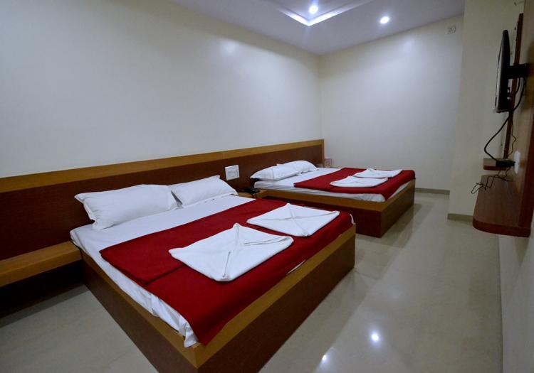 Hotel S S Palace Shirdi Exterior foto